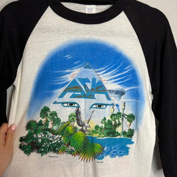 Vintage 80's Asia Invasion Tour T-shirt - Picture 4 of 10